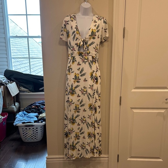 Rue 21 Floral Tie-Front Dress- large - Picture 2 of 5